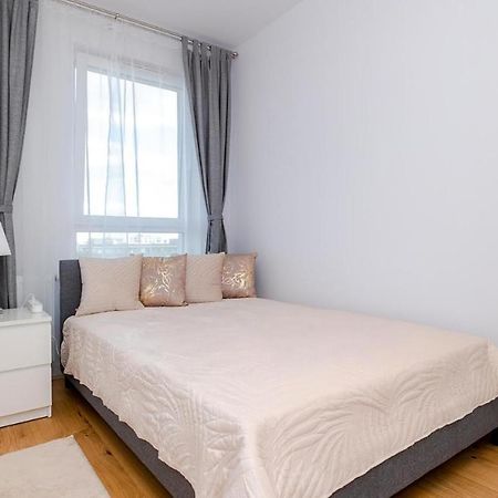 Apart D&K Free Parking Komputerowa 8 Apartment Varşovia Exterior foto