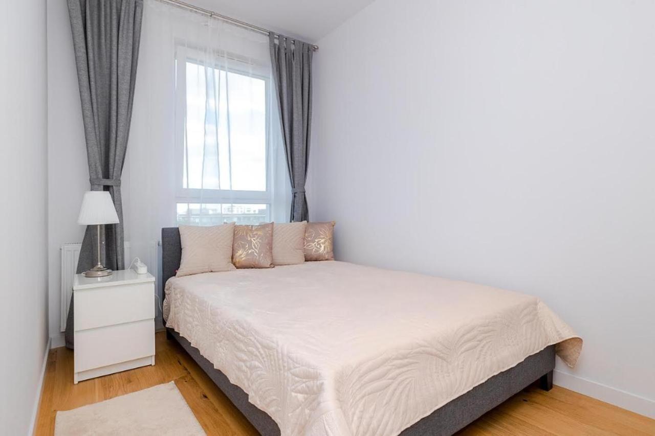 Apart D&K Free Parking Komputerowa 8 Apartment Varşovia Exterior foto