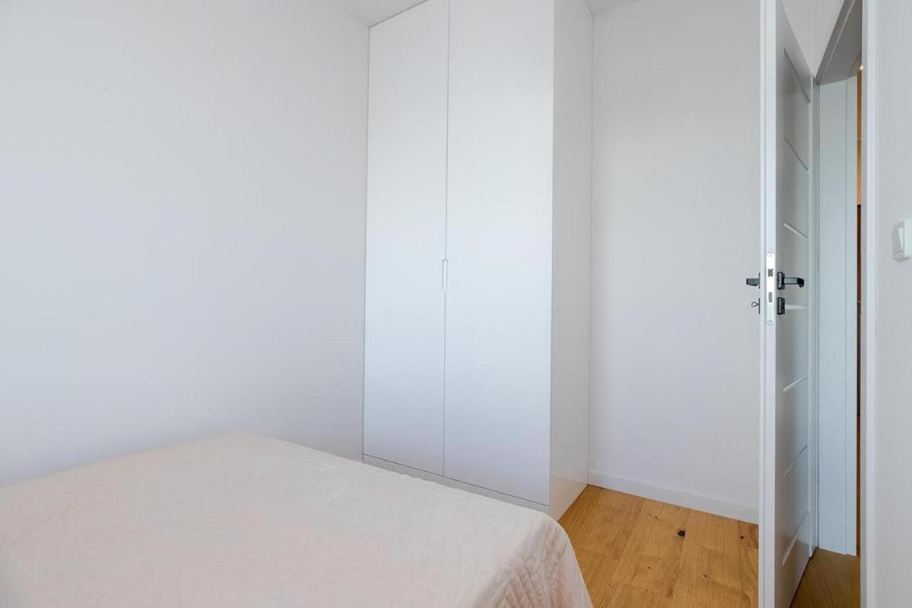 Apart D&K Free Parking Komputerowa 8 Apartment Varşovia Exterior foto
